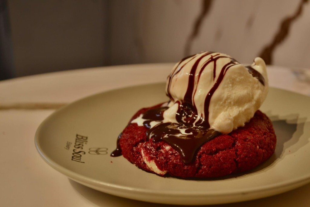Cookie Bliss con Helado & Fudge